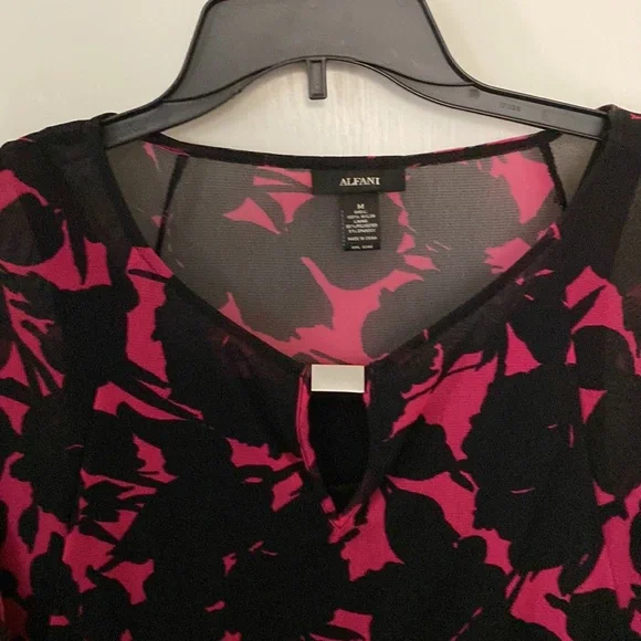 Alfani Women’s Theee-fourths Sleeves Front Hardware Printed Tops - Picture 2 of 5